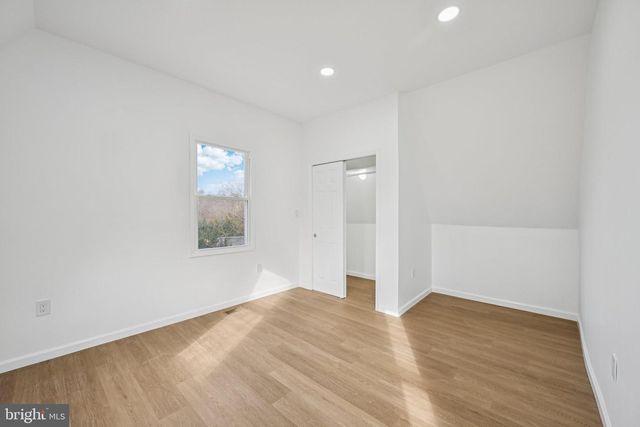 998 E BUTLER AVE, Vineland, NJ 08361