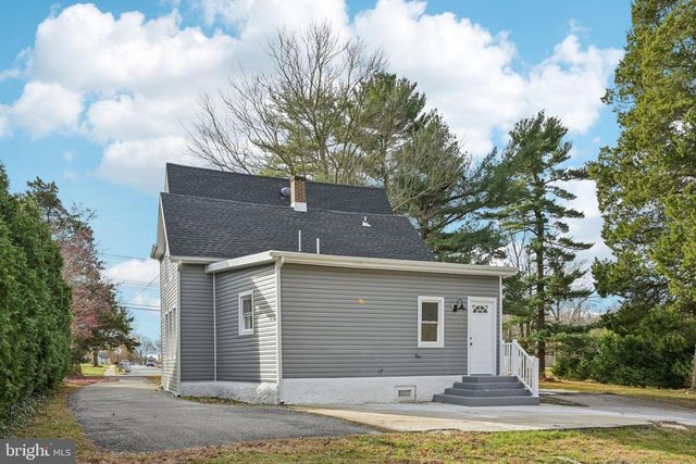 998 E BUTLER AVE, Vineland, NJ 08361