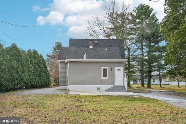 998 E BUTLER AVE, Vineland, NJ 08361