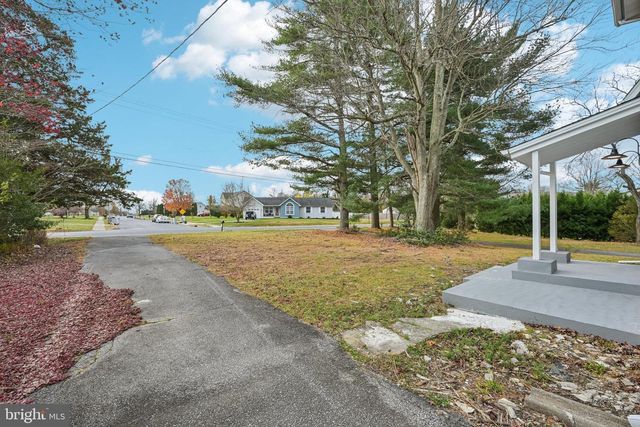 998 E BUTLER AVE, Vineland, NJ 08361