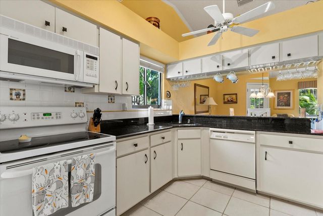 3001 SEAWIND CIRCLE 10C, Venice, FL 34293
