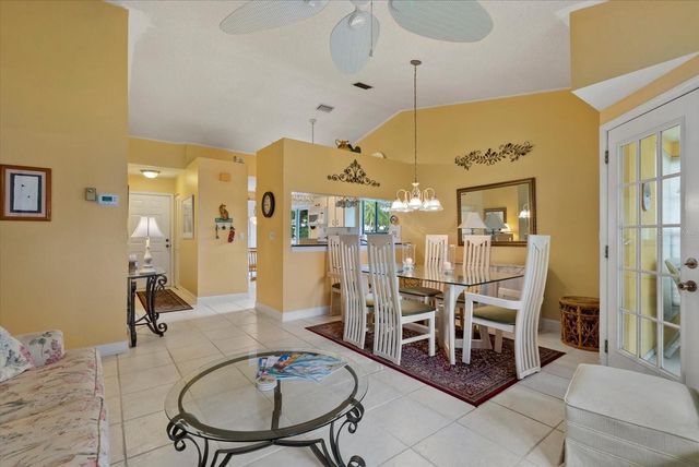 3001 SEAWIND CIRCLE 10C, Venice, FL 34293