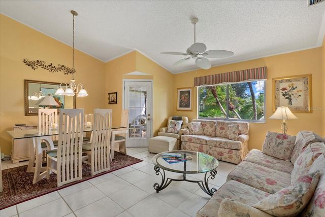 3001 SEAWIND CIRCLE 10C, Venice, FL 34293