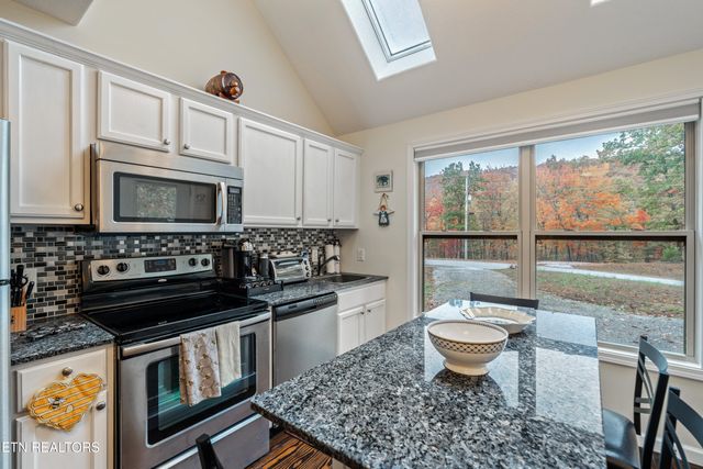 795 Green Ridge Tr, Harriman, TN 37748