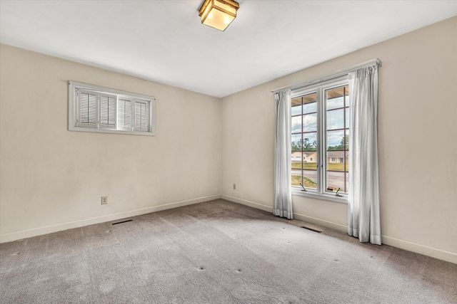 801 Orchard Lake DR, Daleville, VA 24083