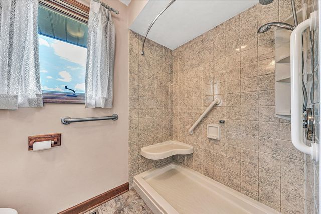 801 Orchard Lake DR, Daleville, VA 24083