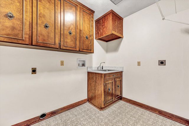 801 Orchard Lake DR, Daleville, VA 24083