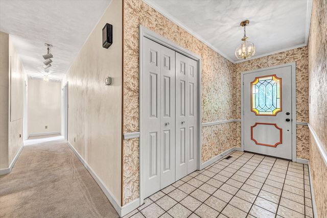 801 Orchard Lake DR, Daleville, VA 24083