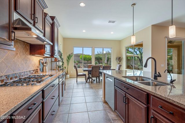 14242 N Bright Angel Trail, Marana, AZ 85658
