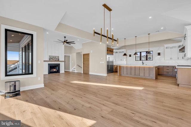 1166 JENNIFER LANE, Manahawkin, NJ 08050