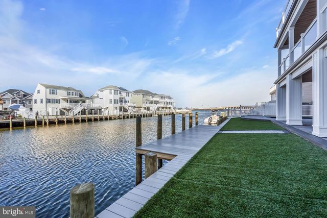 1166 JENNIFER LANE, Manahawkin, NJ 08050