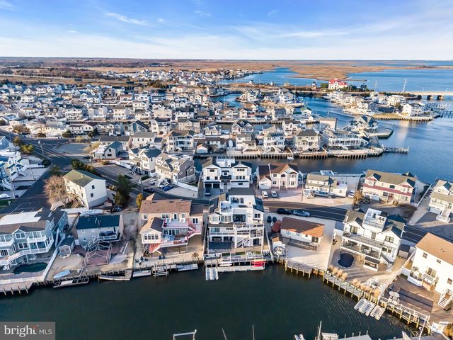 1166 JENNIFER LANE, Manahawkin, NJ 08050