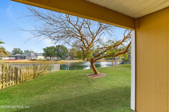 8603 LONGFORD Drive, Jacksonville, FL 32244