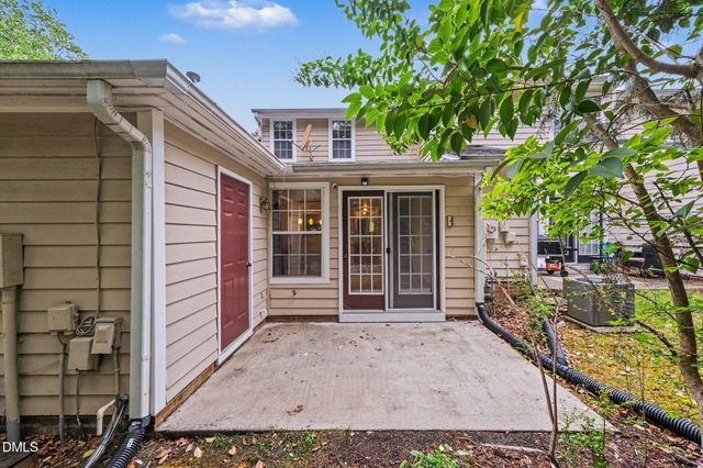 302 Standish Drive, Chapel Hill, NC 27517