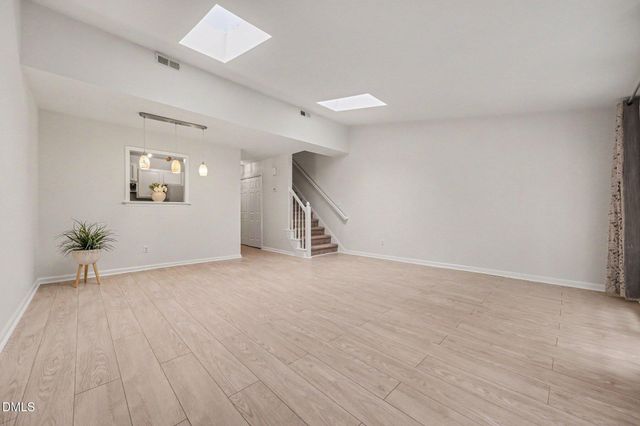 302 Standish Drive, Chapel Hill, NC 27517