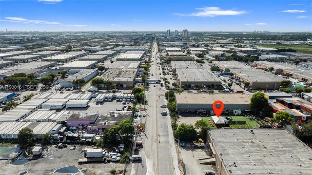 7070 NW 84th Ave, Medley, FL 33166