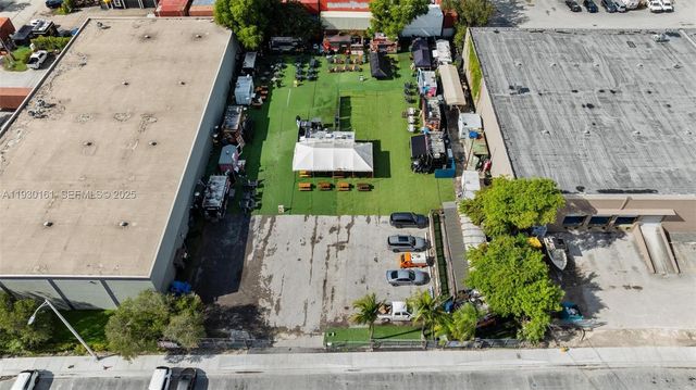 7070 NW 84th Ave, Medley, FL 33166