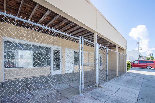 922 S Dixie Highway, Lake Worth Beach, FL 33460