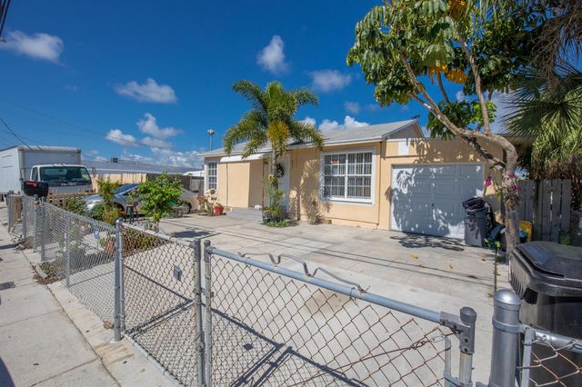 922 S Dixie Highway, Lake Worth Beach, FL 33460