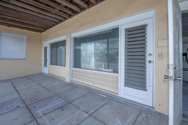 922 S Dixie Highway, Lake Worth Beach, FL 33460