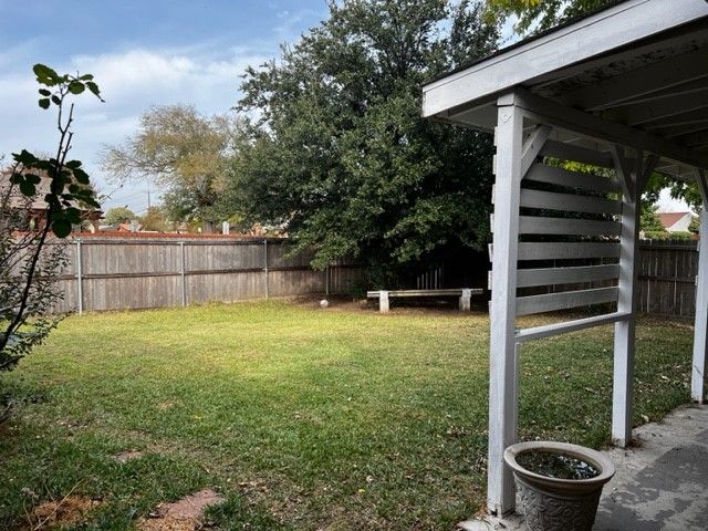 1802 Lewis Trail, Grand Prairie, TX 75052