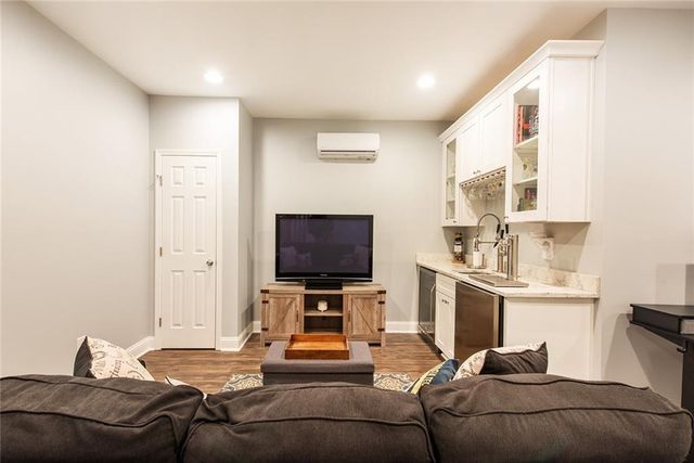 1732 Habershal Road NW, Atlanta, GA 30318