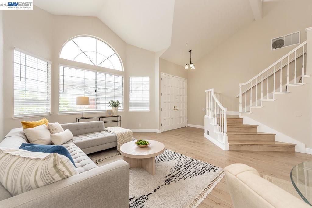 Image 10 of property listing at 4780 Cabello St, Union City, CA 94587