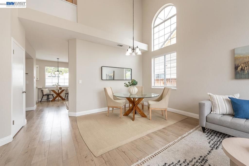 Image 11 of property listing at 4780 Cabello St, Union City, CA 94587