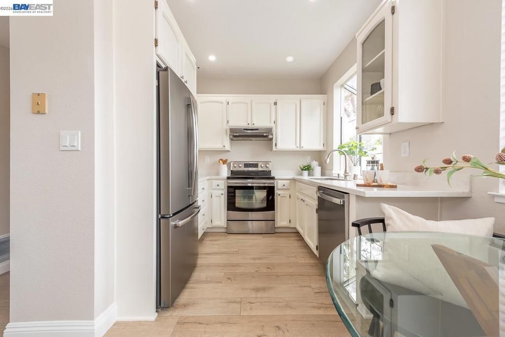 Image 22 of property listing at 4780 Cabello St, Union City, CA 94587