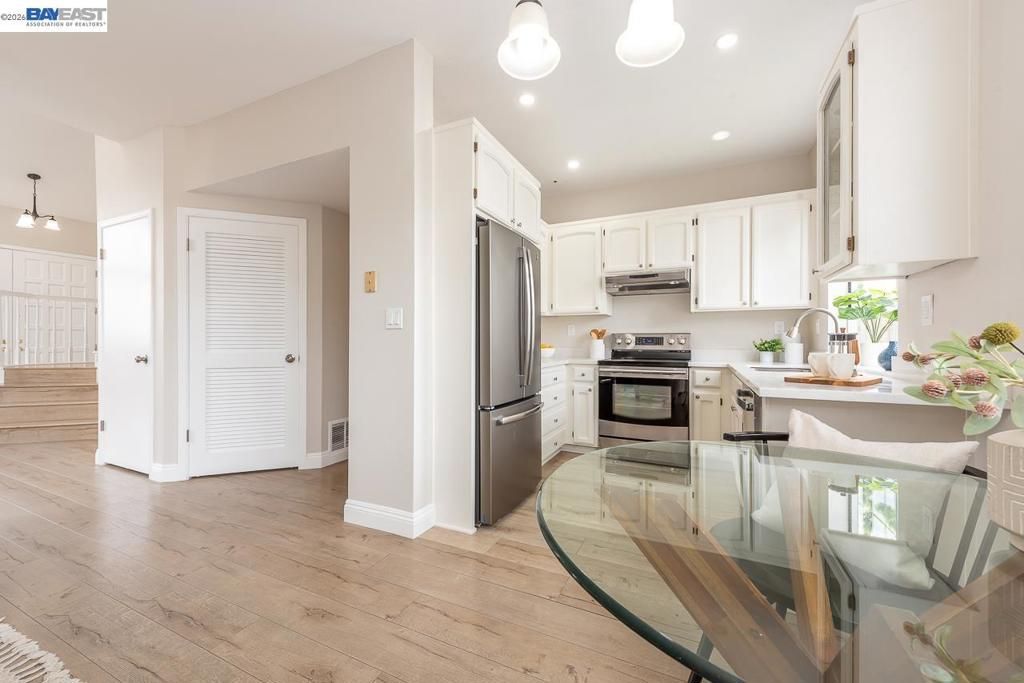 Image 23 of property listing at 4780 Cabello St, Union City, CA 94587