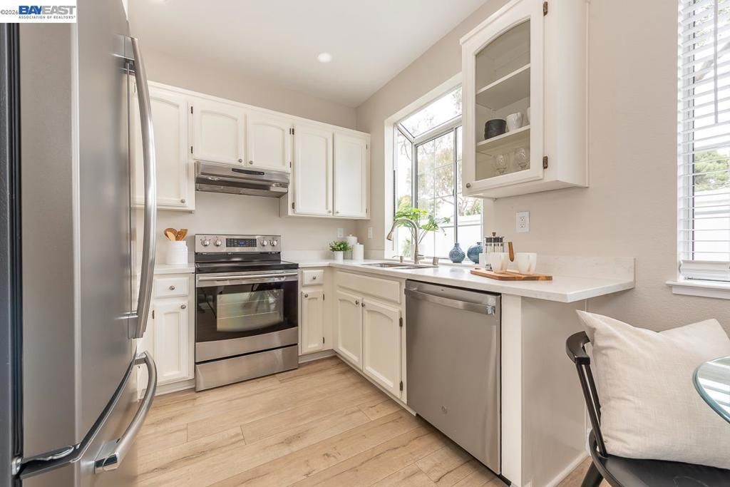 Image 24 of property listing at 4780 Cabello St, Union City, CA 94587