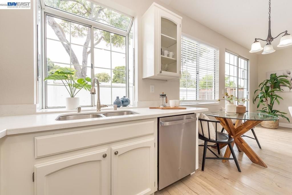 Image 25 of property listing at 4780 Cabello St, Union City, CA 94587