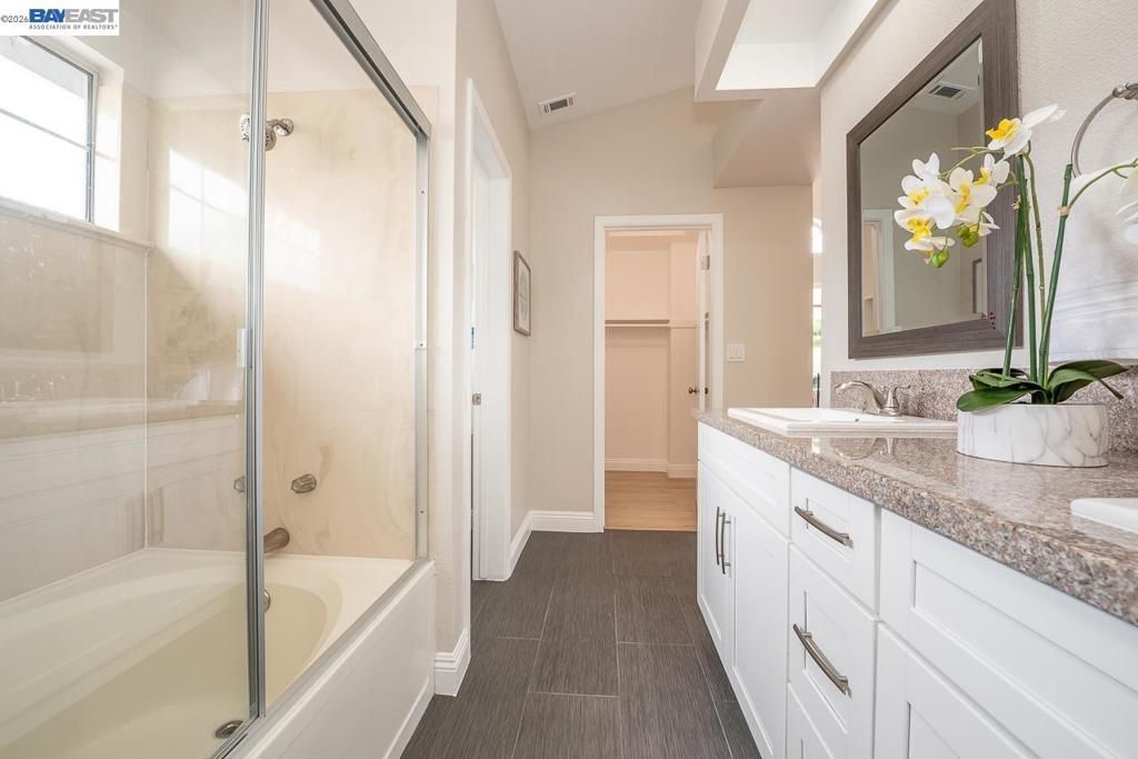 Image 42 of property listing at 4780 Cabello St, Union City, CA 94587