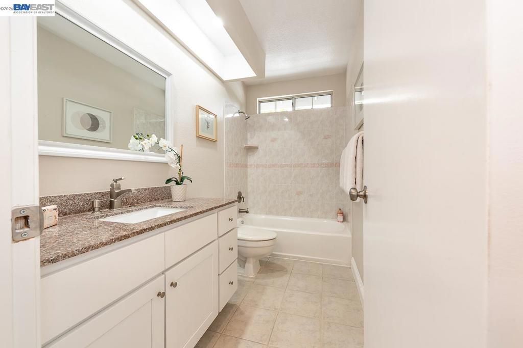 Image 50 of property listing at 4780 Cabello St, Union City, CA 94587