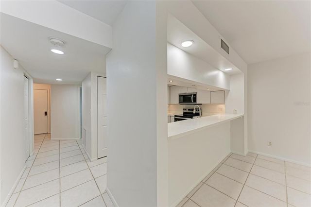 835 S OSPREY AVENUE 101, Sarasota, FL 34236