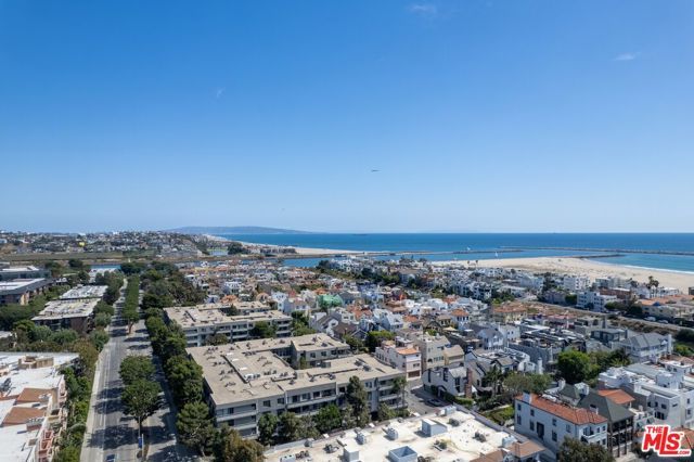 306 Bora Bora Way 305, Marina Del Rey, CA 90292