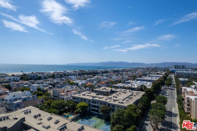 306 Bora Bora Way 305, Marina Del Rey, CA 90292