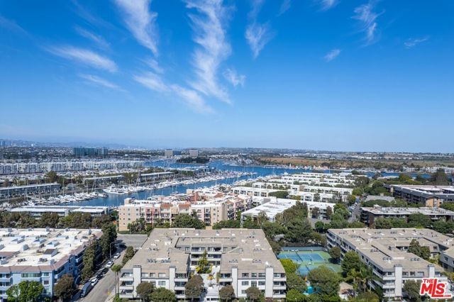 306 Bora Bora Way 305, Marina Del Rey, CA 90292