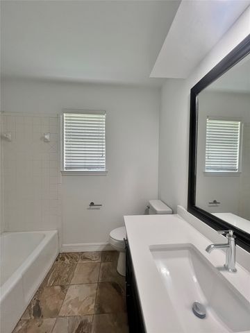 2 Redford Court, Mansfield, TX 76063