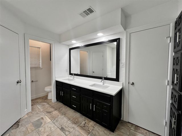 2 Redford Court, Mansfield, TX 76063