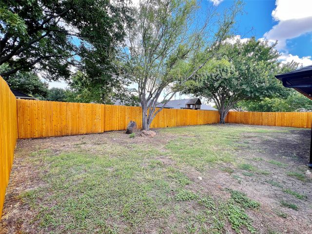 2 Redford Court, Mansfield, TX 76063