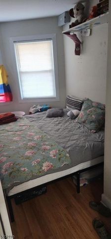 852 Bond St, Elizabeth City, NJ 07201