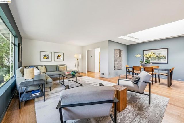 1113 Hillview Rd, Berkeley, CA 94708