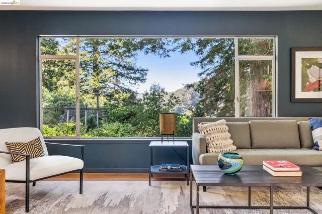 1113 Hillview Rd, Berkeley, CA 94708