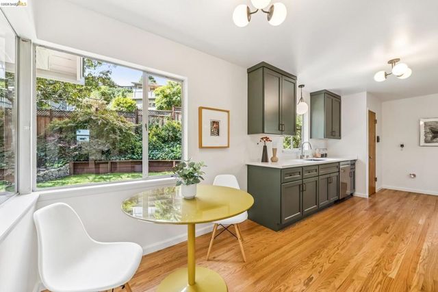 1113 Hillview Rd, Berkeley, CA 94708