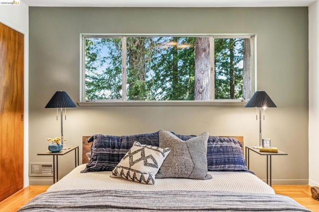 1113 Hillview Rd, Berkeley, CA 94708