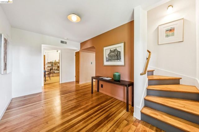 1113 Hillview Rd, Berkeley, CA 94708