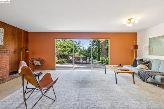1113 Hillview Rd, Berkeley, CA 94708