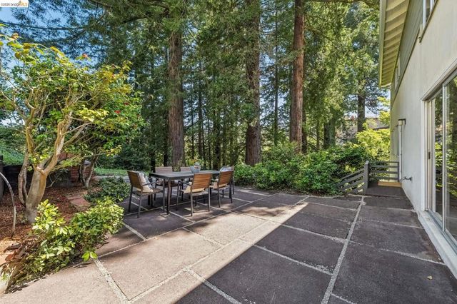 1113 Hillview Rd, Berkeley, CA 94708