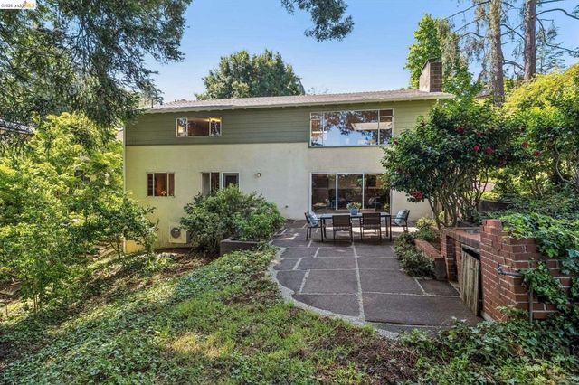1113 Hillview Rd, Berkeley, CA 94708
